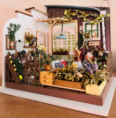 IMG_5750.jpeg (317.62 КБ) 3287 просмотров И попробовала собирать румбокс, тоже очень увлекательное занятие