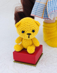 WhatsApp Image 2021-12-22 at 12.03.32 (7).jpeg (110.54 КБ) 5084 просмотра Мишутик, связан как аксесуар к кукле