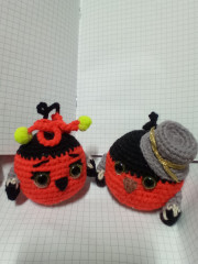 IMG_20251207_212756_257.jpg (173.4 КБ) 1277 просмотров Как же здорово было в онлайне с мастером Наталья Балык. Дружная и теплая компания, чудесный МК. Связались чудо снегири . Влюбленная парочка