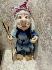 Бабуся Ягуся росточком 38 см. Вдохновилась Ягусей Натальи Павловой.