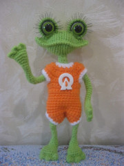 КВАК от Валентины Циглер (2020).jpg (187.08 КБ) 251 просмотр Лягушонок от Валентины Циглер (2020)<br />Костюмчик я ему сделала съёмным.