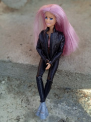 IMG_20220430_181035.jpg (138.38 КБ) 6660 просмотров Костюм для Барби