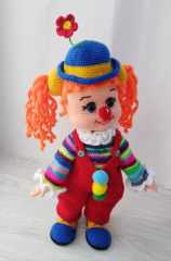 обложка 1 вариант 4.jpg (167.21 КБ) 4429 просмотров Моя клоунесса, правда пока еще без имени. Клоунесса с поворотной головой, сгибающимися локтями, кистями, коленками и поворотным телом