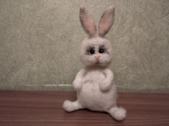 IMG_20221003_000056.jpg (150.09 КБ) 5388 просмотров Зайчик связан по мк Марины Котофеи. Вяжется быстро и легко.