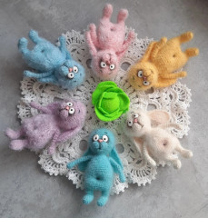 Screenshot_20221101-102714_VK.jpg (282.48 КБ) 5210 просмотров Заи , связаны по мк своему.<br />Зайчики ростом 10см