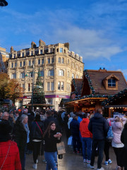 20221210_134147.jpg (281.37 КБ) 3803 просмотра Рождественский рынок.....все голодные:-)))