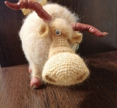 Screenshot_20230110_004032_com.vkontakte.android_edit_669920146389962.jpg (185.09 КБ) 5800 просмотров Бык Алехандро. Связан по Мк Светланы Перцевой.