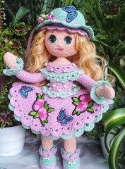 IMG_20220726_191900-01.jpeg (128.28 КБ) 12555 просмотров Кукла Дарина. Связана по МК Екатерины Кузнецовой.