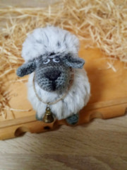 IMG_20220403_033920.jpg (81.82 КБ) 5616 просмотров Барашек<br />Связан по МК Юлии Оголь